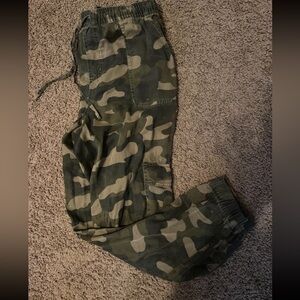 Camo pants